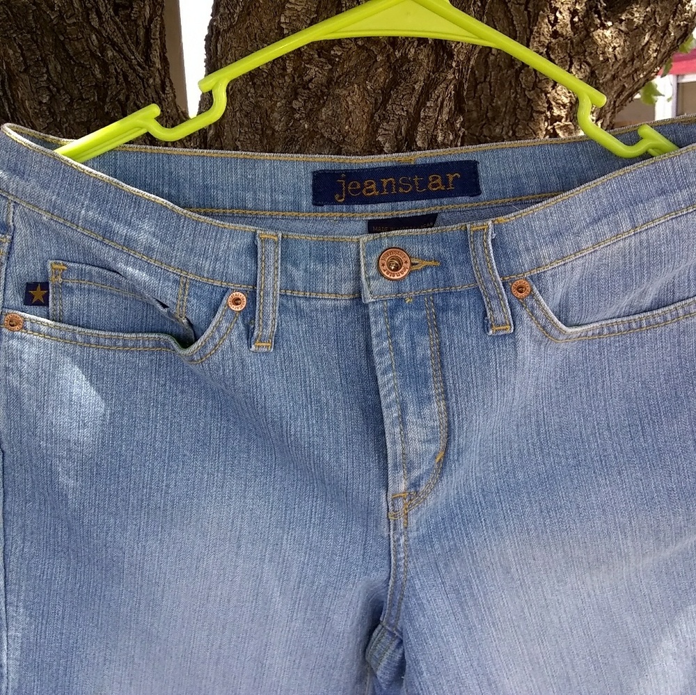 Jeanstar jeans, Denim Capris,  32" x 23"